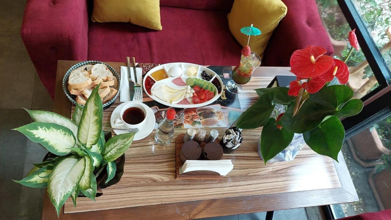 Paris Hotel Cafe Restaurant Istanbul Eksteriør billede